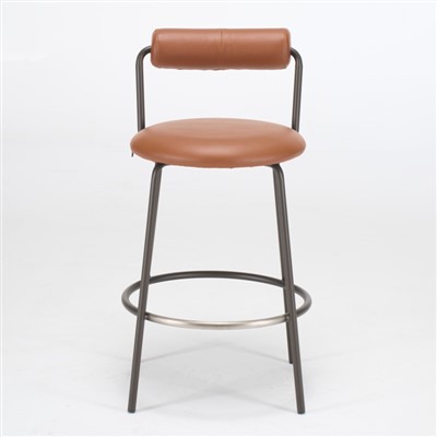 Высокие барные стулья с подставкой для ног